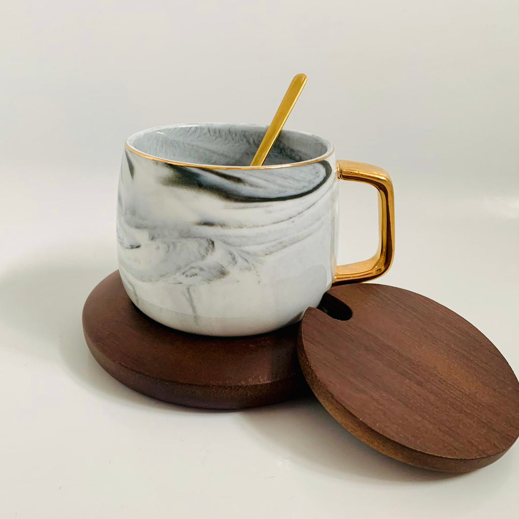 Sip In Style: Porcelain Marble Style Mug With Deep Bamboo Lid And Saucer